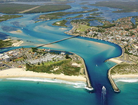 Great Lakes Tax & Accounting - LBG 0