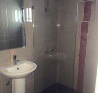 Barry Bower Plumbing Service - LBG