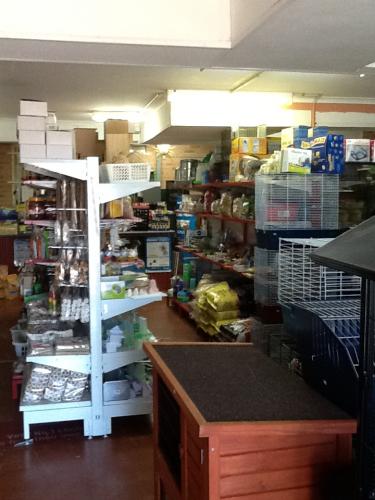 Illawarra Pet Supplies - LBG 1