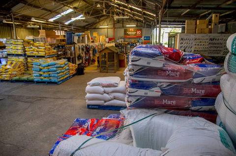 Radley’s Farm, Pet & Garden Supplies - LBG 4