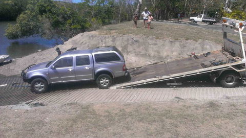 Auto Repair & Towing Service - LBG 3