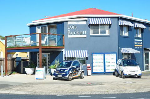 Lois Buckett Real Estate - LBG 1