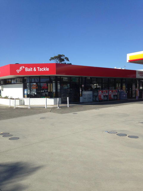 Duff’s Salamander Bait & Tackle - LBG 4