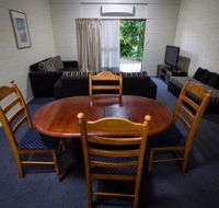 Emerald Gardens Motel  Apartments - LBG