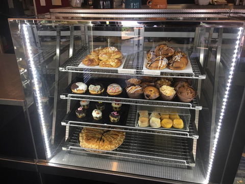 MiCakes Cafe - LBG 0