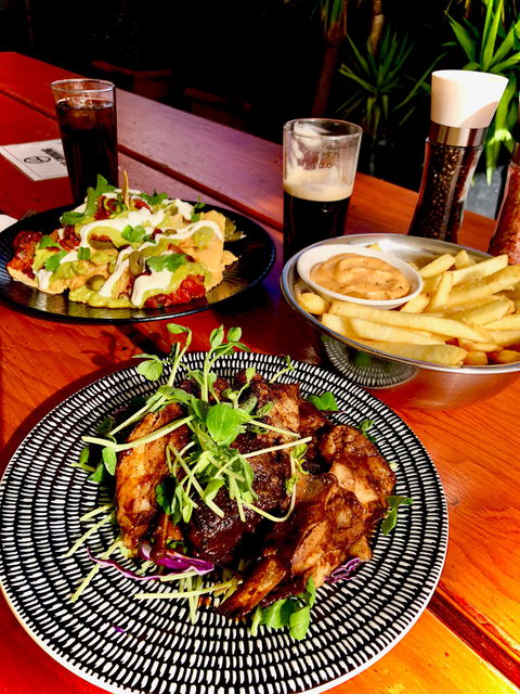 Republic Bar & Cafe - LBG 5