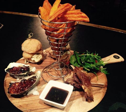 Quorum Restaurant - LBG 29
