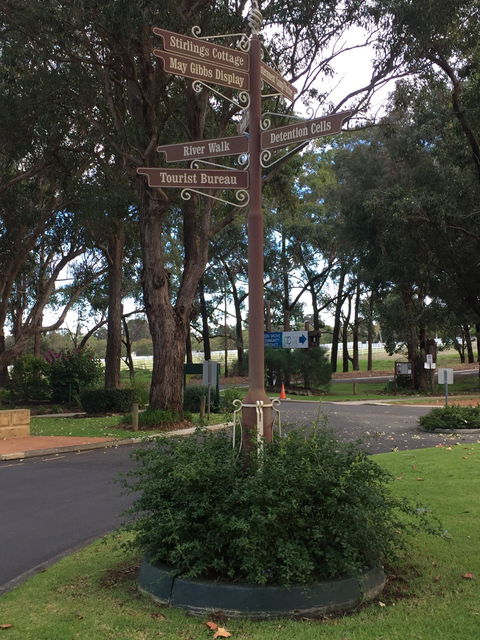 Stirling Cottage Kitchen - LBG 6