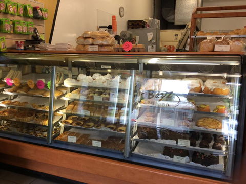 Bayz Patisserie - LBG 2