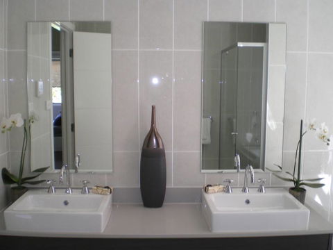 Citicoast Showerscreens & Glass - LBG 2