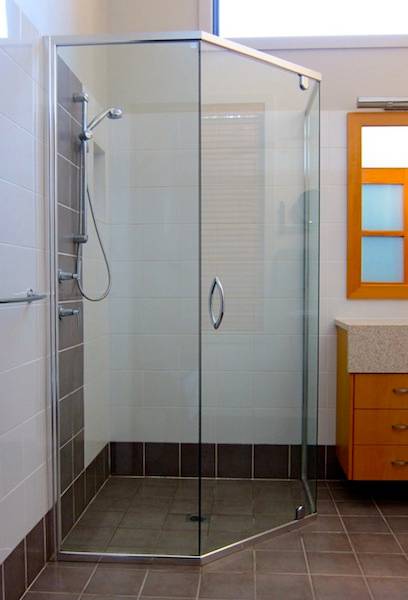 Citicoast Showerscreens & Glass - LBG 4