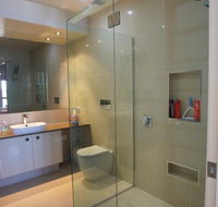 Frameless Shower Installations - LBG