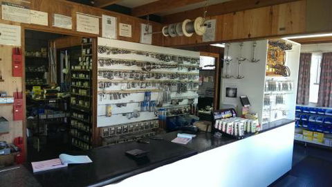 Bolt-in Co Sunshine Coast - LBG 1
