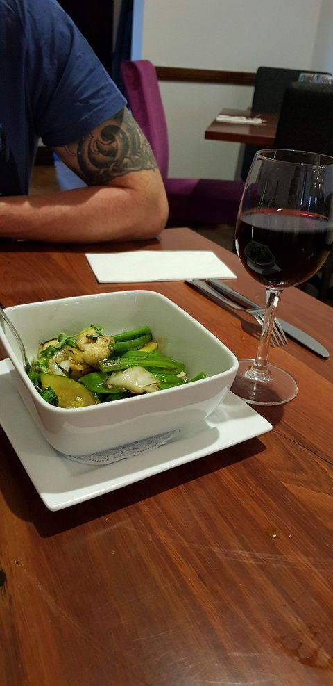 Mangosteen Restaurant - LBG 6