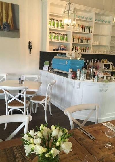 Luscious Organic Cafe & Shop - LBG 9