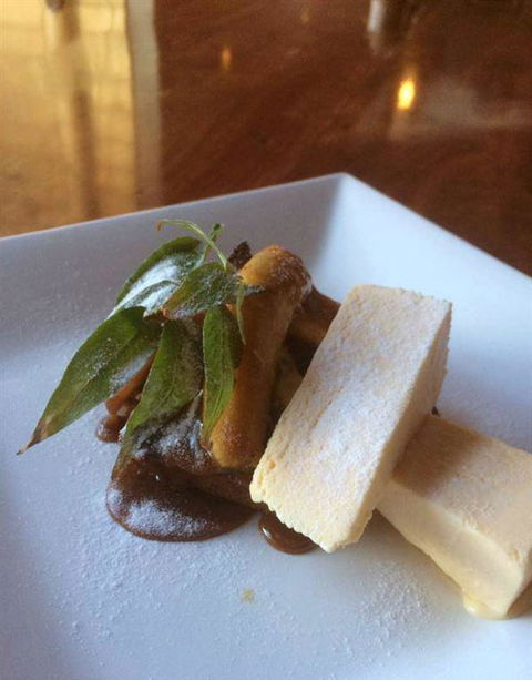 The Crossing Cafe & Restaurant - LBG 8