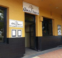 The Apple Tree Inn - LBG