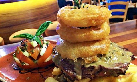 Montania Cafe Bar Restaurant - LBG 6