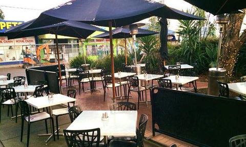 Montania Cafe Bar Restaurant - LBG 7