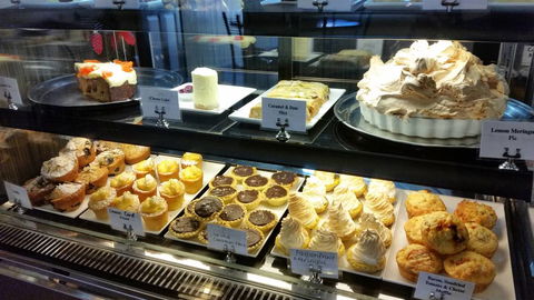 Amaki Cafe - LBG 4