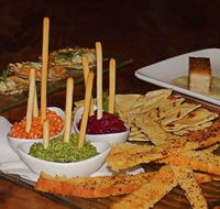 Berry Springs Tavern - LBG