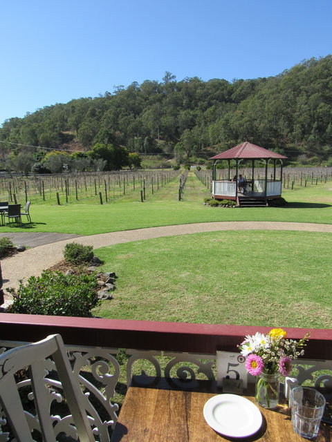 O’Reilly’s Canungra Valley Vineyards - LBG 3