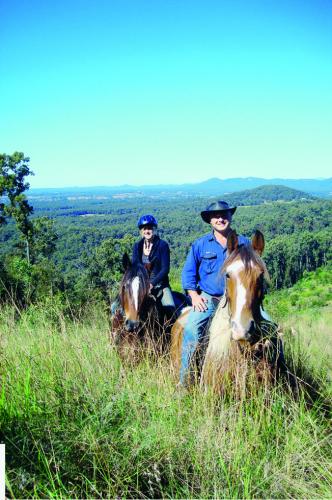 Saddlers Riding Outfitters LBG