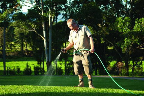 Earl’s Turf Supplies - LBG 2