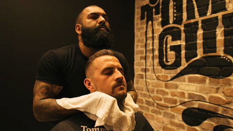 Tommy Guns Original Barber Shop (Pacific Fair Shopping Centre) - LBG 1