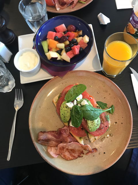 Dylans On The Terrace - LBG 4