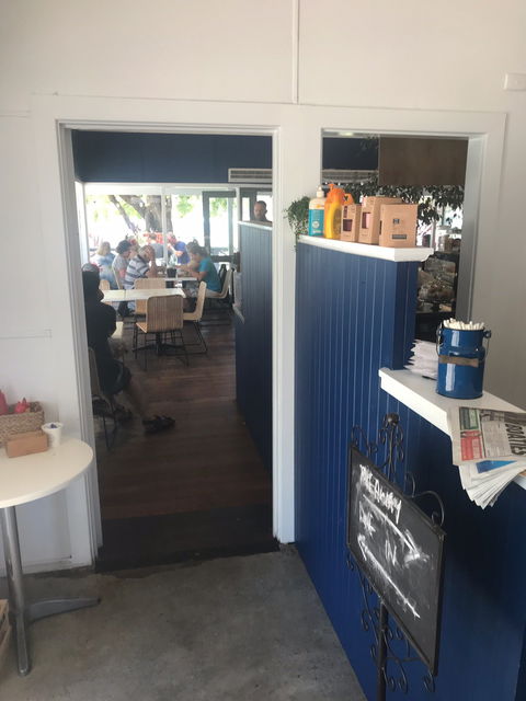 Emu Point Cafe - LBG 6