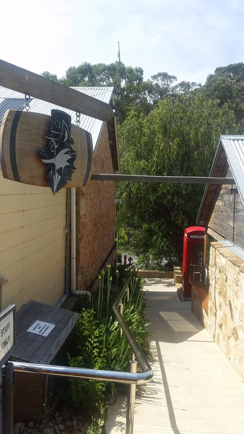 The Fox & Firkin English Pub - LBG 9