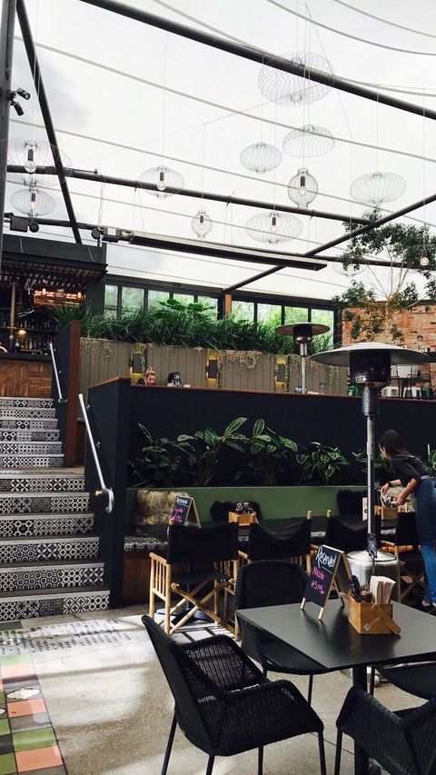 The Gully Public House & Garden - LBG 4