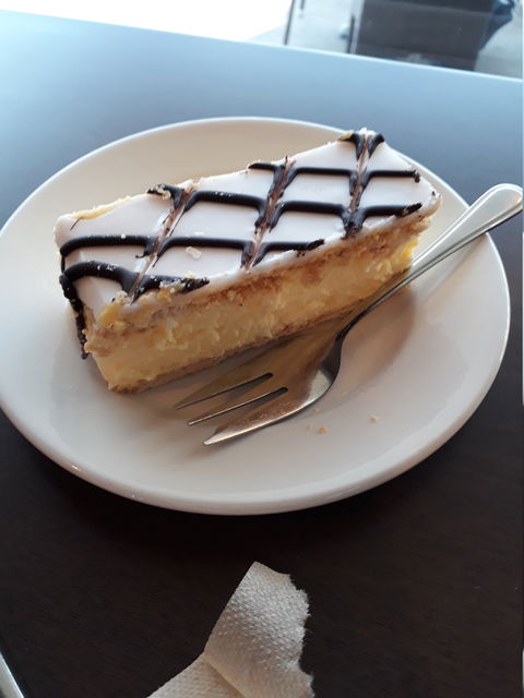 D & M's Bakery Cafe - LBG 4