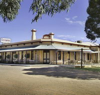 Standpipe Golf Motor Inn - LBG