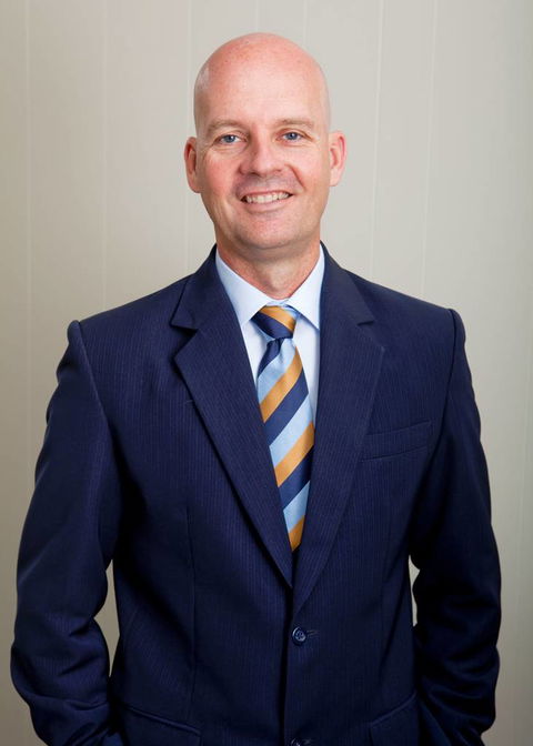 Eylander J–Barrister - LBG 0