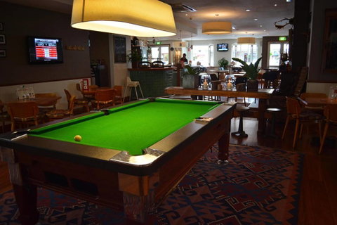 Royal Hotel Bowral - LBG 4