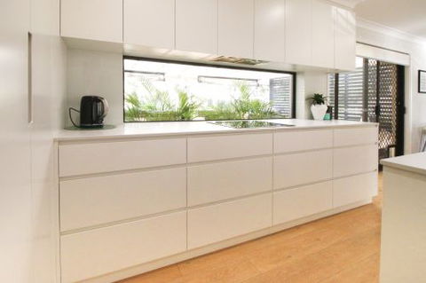 Beachside Kitchens - LBG 11