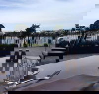 LakeFront Bistro - LBG