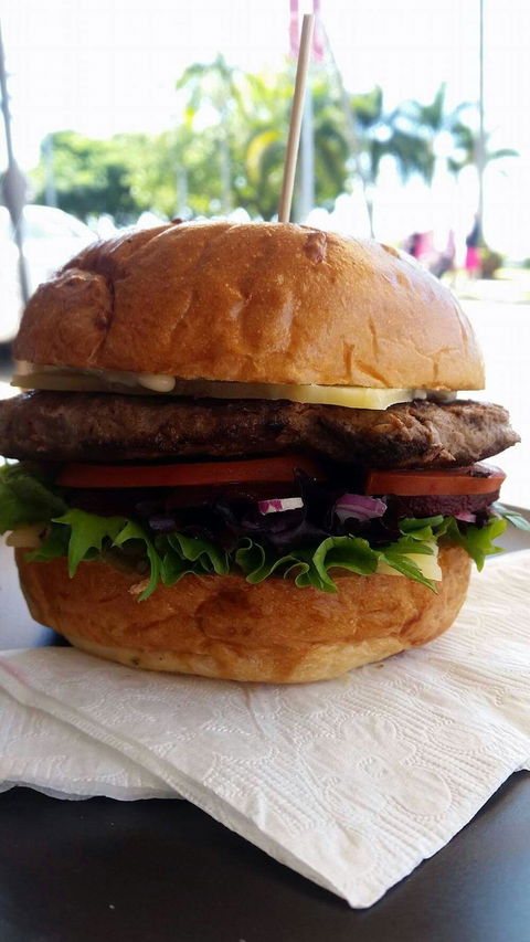 Food House Cafe - LBG 4