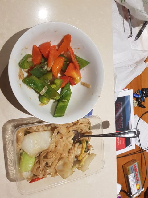 Poemphun Thai Takeaway - LBG 4