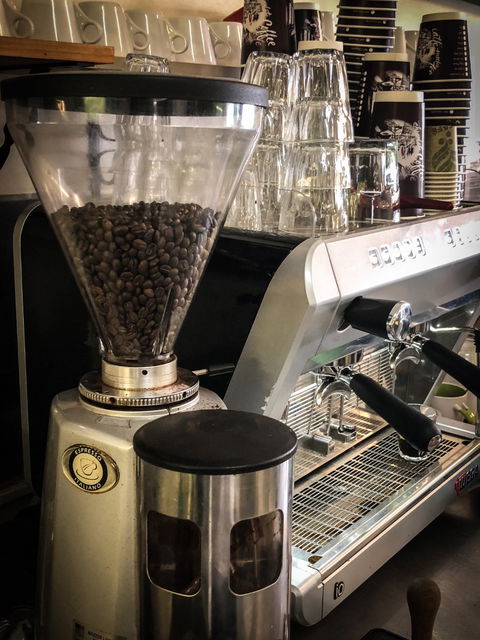 Tiny's Juice Bar Cafe - LBG 4