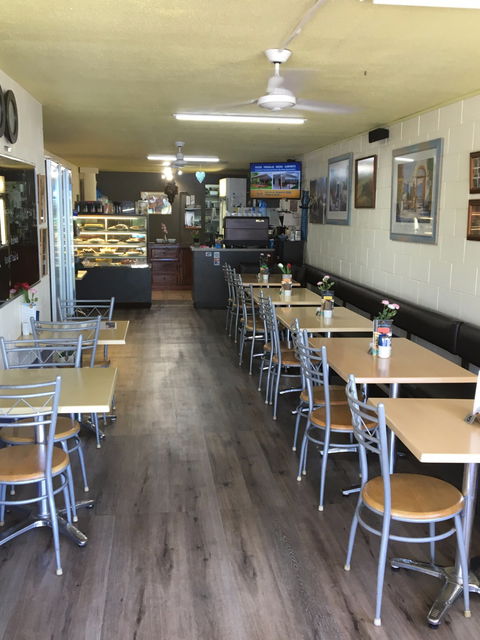 Sandbar Cafe & Restaurant - LBG 2