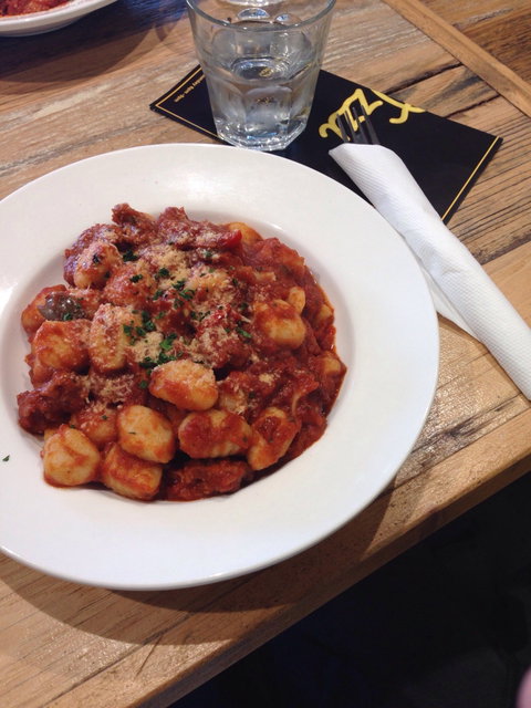 StringOzzi Pasta Mooloolaba - LBG 3