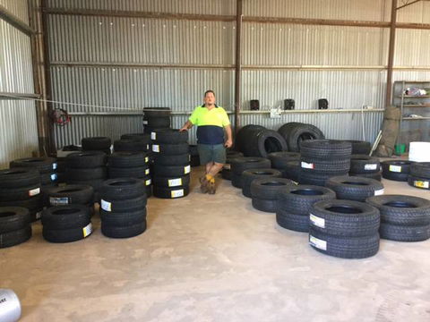 Discount Tyres & Batteries - LBG 1