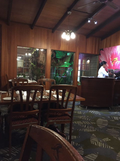 Dining At Oâ€™Reillyâ€™s - LBG 5