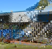 The Overflow Estate 1895 Cellar Door - LBG