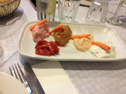 Meltemi Greek Tavern - LBG 0