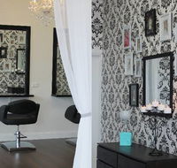 Summer Jade Hair Salon - LBG