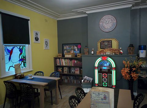 Home Made Cafe - LBG 0